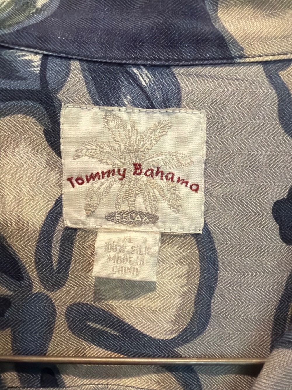 Tommy Bahama Silk Button Front Shirt with pocket - Picture 2 of 6